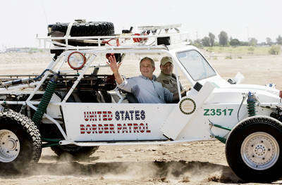 Alardea Bush en la frontera