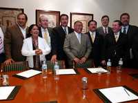 Encuentro de mandatarios estatales, legisladores y diirigentes perredistas en un hotel de Reforma