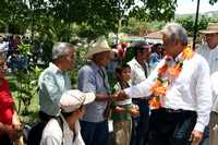 Andrés Manuel López Obrador durante la gira que realizó ayer por comunidades serranas de Chiapas
