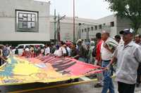Profesores de la CNTE realizaron una marcha del Senado de la República a instalaciones de Hacienda para protestar por la reforma fiscal propuesta por Calderón