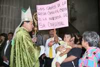 La celebración eucarística devino acto de rechazo al interrogatorio a que fue sometido el arzobispo primado de México, por presunta protección a un pederasta