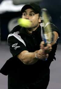 El estadunidense Roddick hizo berrinche al ser eliminado por Federer