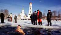 Tomando un baño helado en Moscú  tomada de Internet