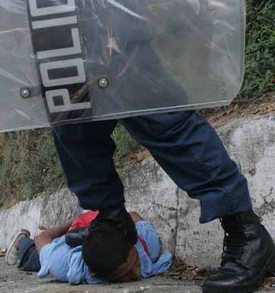 Represión a normalistas en Guerrero