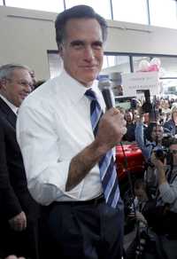 Mitt Romney, conservador también, ha definido la inmigración ilegal como una plaga