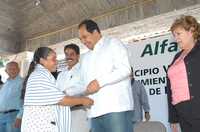 El gobernador Lázaro Cárdenas Batel destaca los logros en materia de educación en Michoacán