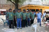 Los nuevos policías de la comunidad Ejido General Enrique Rodríguez se presentaron ante la asamblea de la Coordinadora Regional de Autoridades Comunitarias, en el municipio de San Luis Acatlán