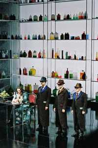 Escena de Doctor Fausto, exitosa adaptación que Grüber hizo a la obra de Goethe, aquí en la Casa de Ópera de Zurich, en 2006
