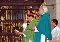 El cardenal Norberto Rivera, este domingo en la Catedral Metropolitana