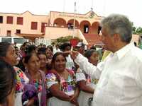 Andrés Manuel López Obrador durante su gira por Yucatán