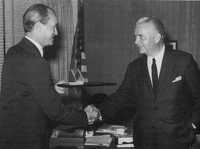 El máximo jefe de la CIA, Richard Helms, visitó a Winston Scott en México días antes de la matanza del 2 de octubre de 1968.