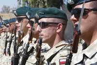 Soldados polacos de una división se preparan para retirarse de Irak, ayer en el campo militar de Siwaniyah