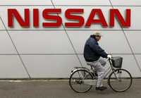 Fábrica de la armadora Nissan, en la ciudad de Yokosura, Japón. La compañía anunció un plan de austeridad, además de la supresión de 20 mil puestos laborales, para enfrentar los efectos de la crisis mundial