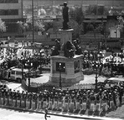 colon-monumento-granaderos-
