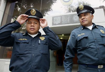 Una mirada a la paranoia capitalina Una mirada a la paranoia capitalina