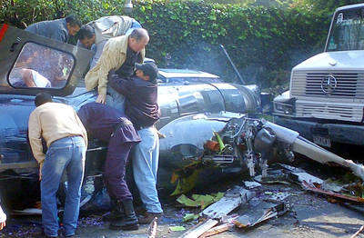 Se desploma helicóptero en Lomas de Chapultepec; un muerto y 7 heridos