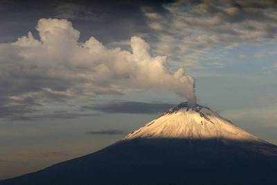 AMANECER DEL COLOSO