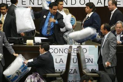 PIYAMADA EN LA MAXIMA TRIBUNA DE LA NACION