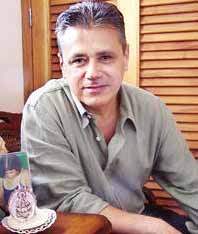 Soy un escritor nuevo tras una espera de 16 años: Senel Paz Soy un escritor nuevo tras una espera de 16 años: Senel Paz