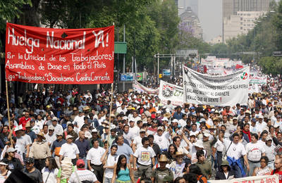 SINDICALISMO EN LUCHA