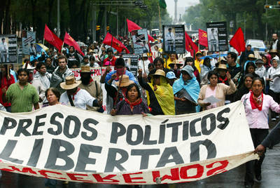 EXIGEN REVOCAR SENTENCIA CONTRA LIDERES DE ATENCO EXIGEN REVOCAR SENTENCIA CONTRA LIDERES DE ATENCO