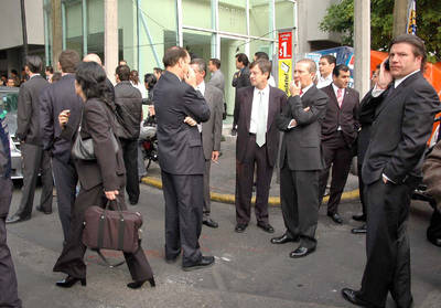 BLOQUEO A LA BOLSA BLOQUEO A LA BOLSA