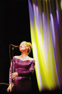 El silencio es un principio creador: Lisa Gerrard El silencio es un principio creador: Lisa Gerrard