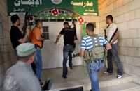 Militantes de Fatah irrumpen en Jenin en la escuela Al Iman, de Hamas