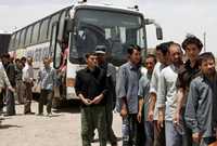 Unos mil 300 afganos fueron deportados por autoridades iraníes este viernes