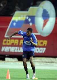 El equipo brasileño llegó a Venezuela para participar en la Copa América y comenzó a entrenar en Puerto La Cruz, en la imagen, Robinho