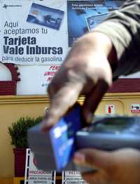 En México ha ido en aumento el pago mediante tarjetas de crédito y débito
