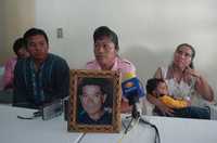 Familiares de José Jiménez, una de las primeras víctimas del conflicto oaxaqueño que inició el año pasado, exigen justicia