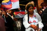 Bolivianos con banderas venezolanas se manifiestan en las calles
