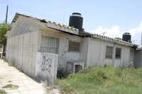 Algunas casas del fraccionamiento Santa Isabel III se encuentran abandonadas