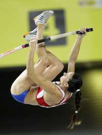 La rusa Yelena Isinbayeva conquistó el oro en salto de garrocha