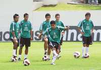 Los convocados a la selección nacional se preparan para enfrentar este domingo a los panameños