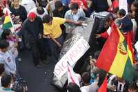 Opositores al gobierno de Evo Morales se manifiestan en Sucre luego de conocer el fallo de la Corte Superior de Distrito de Chuquisaca