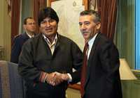 El presidente Evo Morales se entrevistó en La Paz con el embajador estadunidense en Bolivia, Philip Goldberg. Hablaron de combate al narcotráfico, entre otros temas