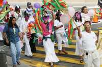 El Instituto de la Mujeres del Distrito Federal organizó una caravana por la ciudadanía de las mujeres y su derecho a decidir, la cual salió del Angel al Hemiciclo a Juárez