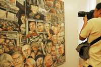 Dos paneles del mural transportable Retrato de Norteamérica, 1933, que Diego Rivera pintó para la New Workers School, de Nueva York. Ayer, la prensa realizó un recorrido por las ocho salas del Museo del Palacio de Bellas Artes, donde este jueves se inaugura la amplia muestra del artista mexicano