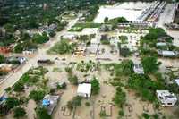 Vista aérea del municipio de Álamo, Veracruz, inundado por las lluvias del huracán Lorenzo