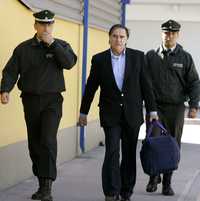 Augusto Pinochet Hiriart abandona el reclusorio