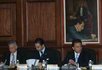 Joel Ayala, Javier Lozano y Miguel Ángel Yunes, durante la reunión de consejo