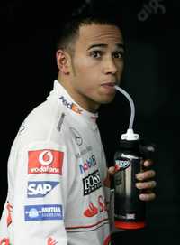 Hamilton aspira a ser el primer debutante campeón del mundo