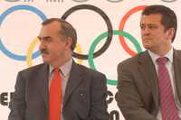 Felipe Muñoz y Carlos Hermosillo manifestaron posiciones contrarias respecto al escándalo que enfrenta Mariano Lara, presidente de la Federación Mexicana de Atletismo