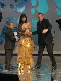 Manzanero, Susana Zabaleta y Miguel Bosé durante la ceremonia del pasado miércoles