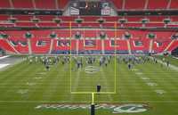 Como parte del interés de la NFL en promover el futbol americano en Gran Bretaña, hoy se jugará en el estadio de Wembley un partido de la campaña regular, entre Delfines y Gigantes
