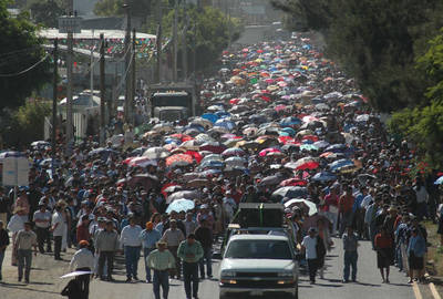 Homenaje a los caídos en Oaxaca Homenaje a los caídos en Oaxaca