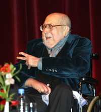 El maestro Emilio Carballido, el pasado  miércoles, en el Teatro de la Danza