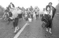 Miles de desplazados recorrieron el 27 de diciembre de 1997 el tramo Acteal-Polhó